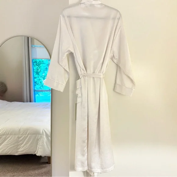 Victoria's Secret Satin Robe - Picture 5 of 5